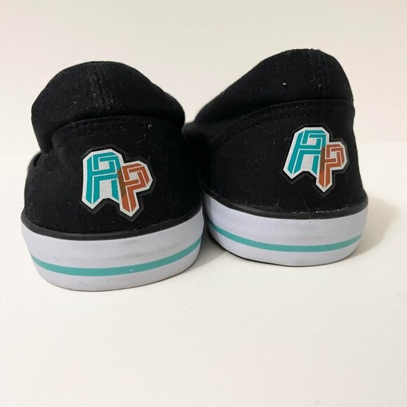 Disney Phineas ad Ferb Slip On Shoes Youth Boys Size 6 - Picture 3 of 14
